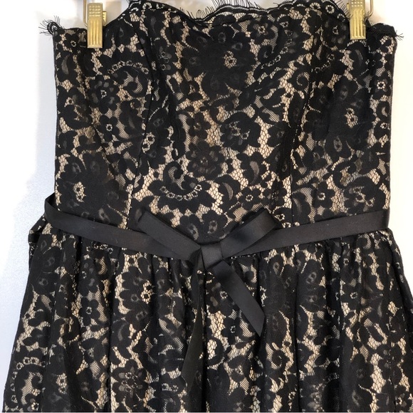 Liberated & Free Black Chantilly Lace Strapless Cocktail Party Dress - Picture 5 of 16